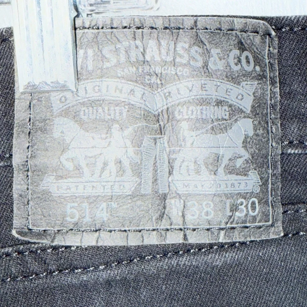 Levi's Jeans Men's 38x30 Black Denim 514 Straight American Work Wear Red Tab